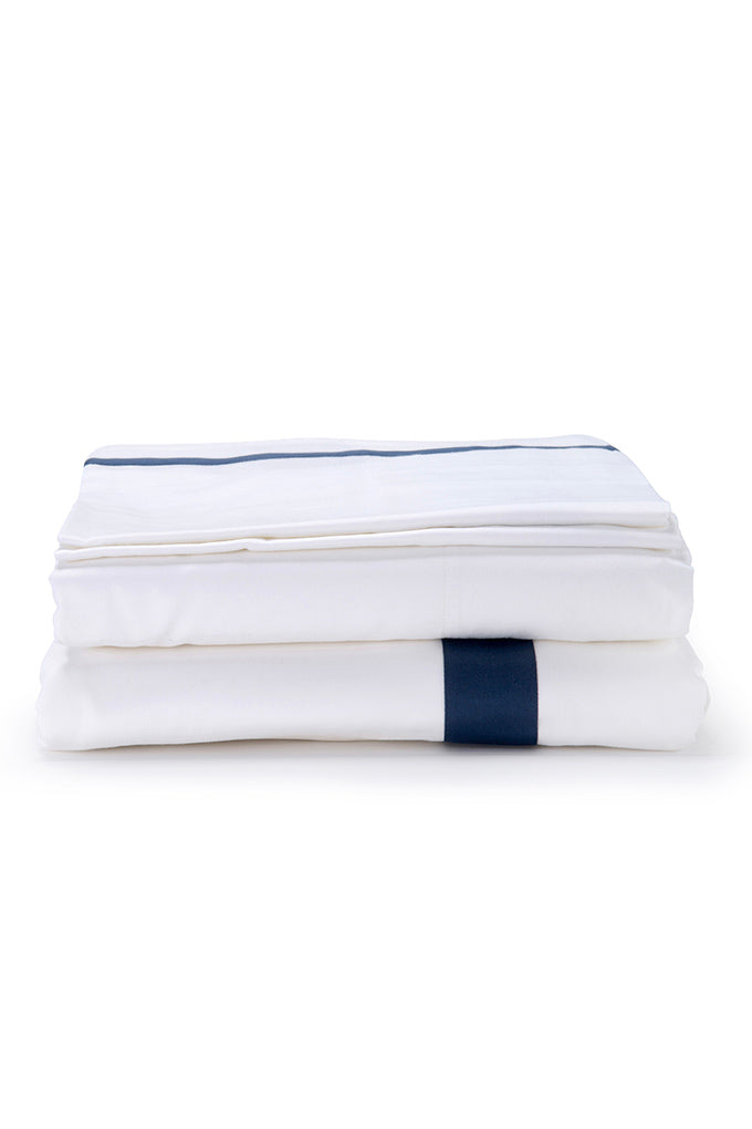 White with Navy Single Band Organic Cotton Sateen Weave Bedding Set COTTSBURY