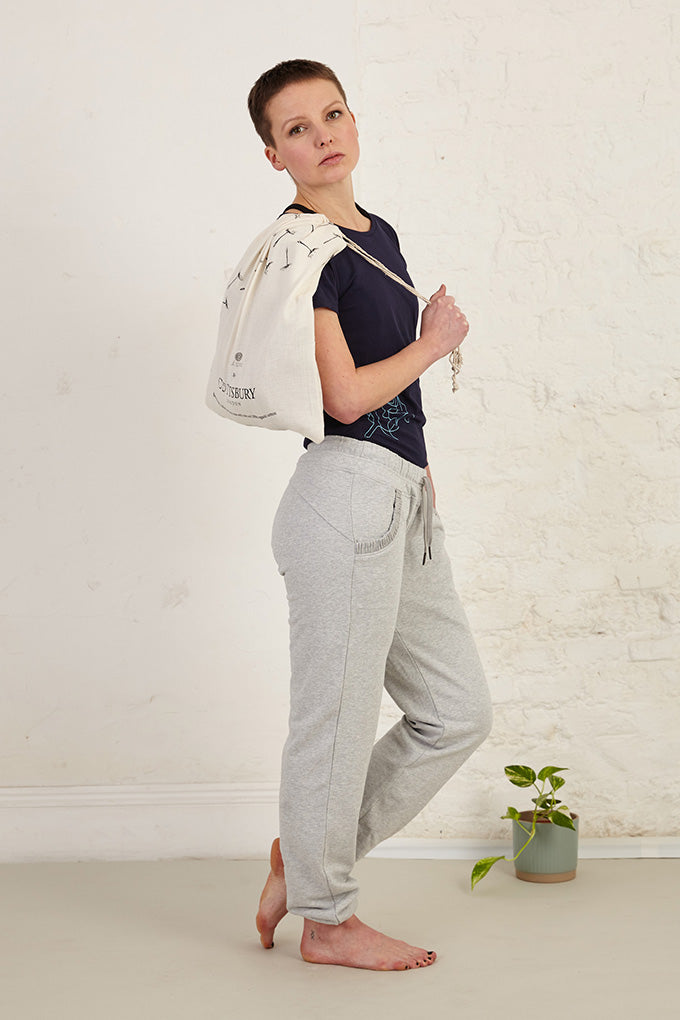 Fashion Meets Functionality: Pleated Pocket Joggers for Everyday Wear