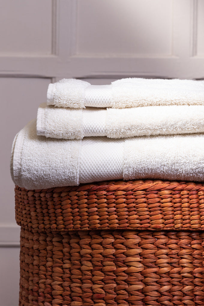 The Benefits of Organic Cotton Towels vs. Regular Towels