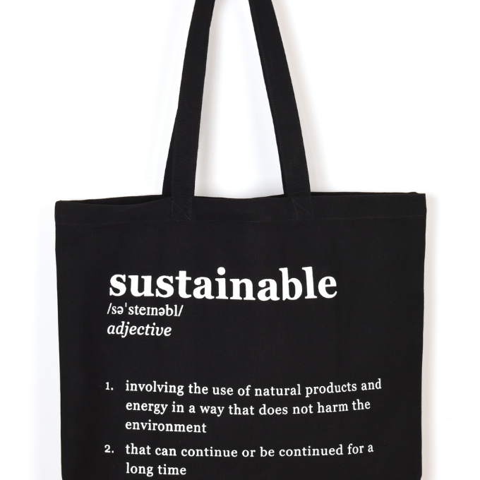 The Eco-Friendly Organic Cotton Tote Bag: A Sustainable Fashion Statement