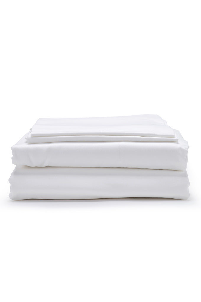 White Classic Organic Cotton Sateen Weave Bedding Set COTTSBURY