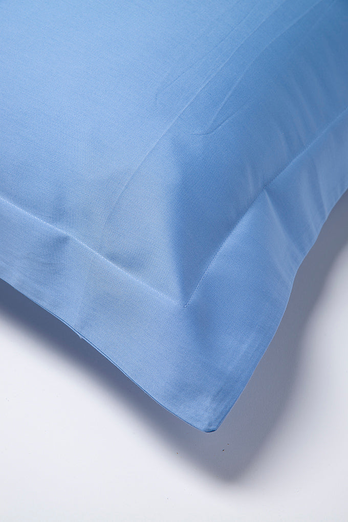 OXFORD MID BLUE PILLOW CASE CLOSE-UP COTTSBURY