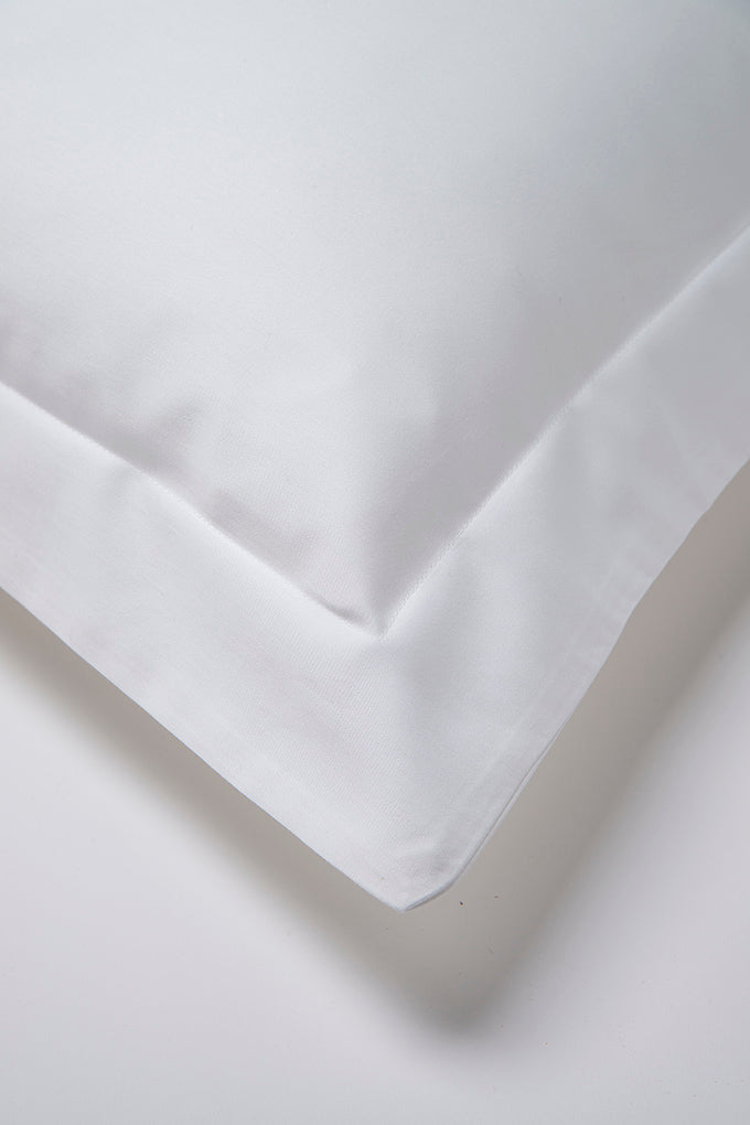 OXFORD WHITE PILLOW CASE CLOSE-UP COTTSBURY