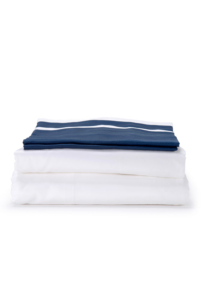 White with Navy Block Panel Organic Cotton Sateen Weave Bedding Set COTTSBURY