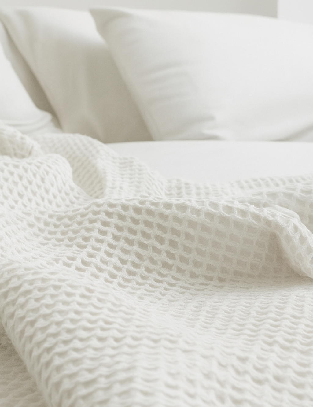 WhiteBlanket2_88b2264d-6d08-4426-a950-f7d3d997e26e.png