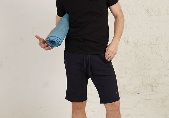 black-v-neck-pocket-t-shirt-lifestyle-cottsbury.jpg