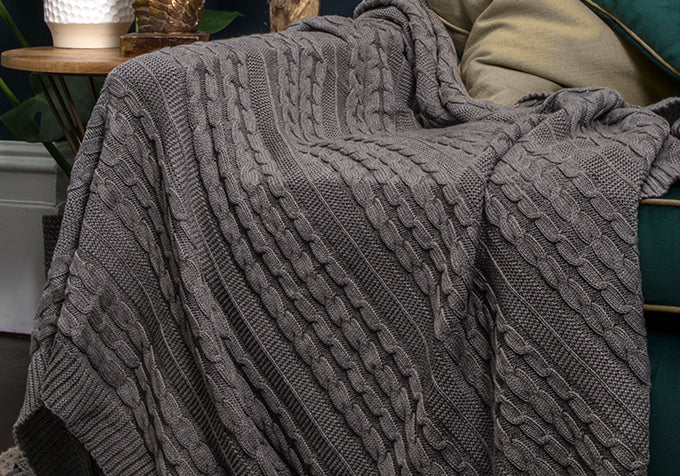 Carbon Organic Cotton Cable Knit Throw