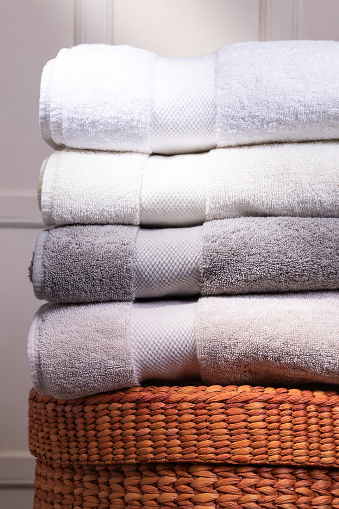 White Luxury Organic Cotton Bath Towel