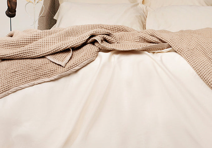 natural-classic-bedding-set-lifestyle-cottsbury.jpg