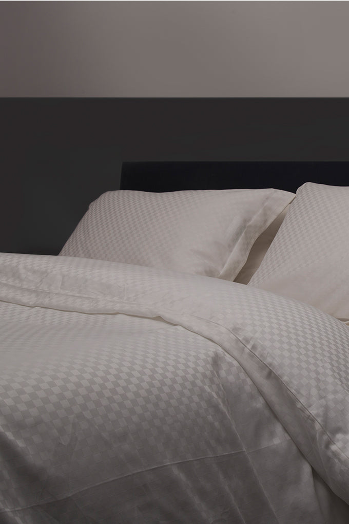 White Optical Check Organic Cotton Sateen Weave Bedding Set