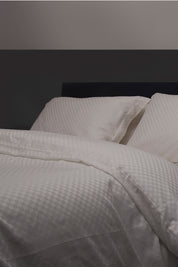 White Optical Check Organic Cotton Sateen Weave Bedding Set